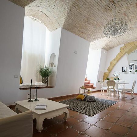 Castello House Apartment Cagliari Bagian luar foto